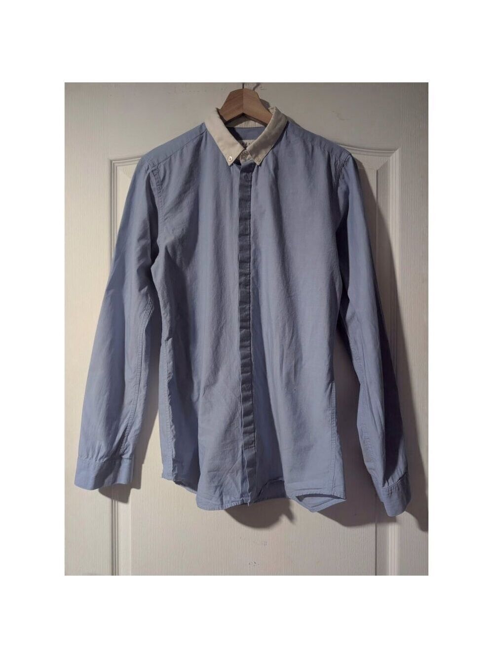 Sandro | Men's Contrast Collar Hidden Placket Button Down Shirt In Blue/White